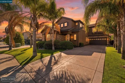 1608 Maxwell Ln