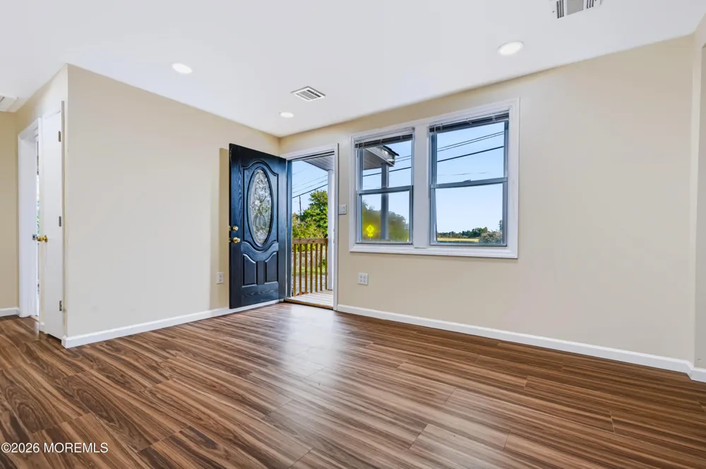 16 Creek Road Keansburg, NJ 07734