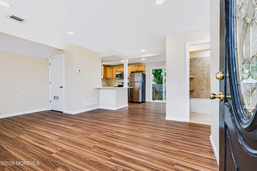 16 Creek Road Keansburg, NJ 07734