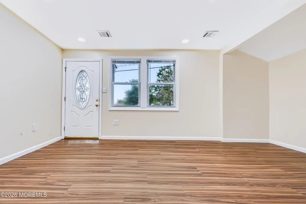16 Creek Road Keansburg, NJ 07734