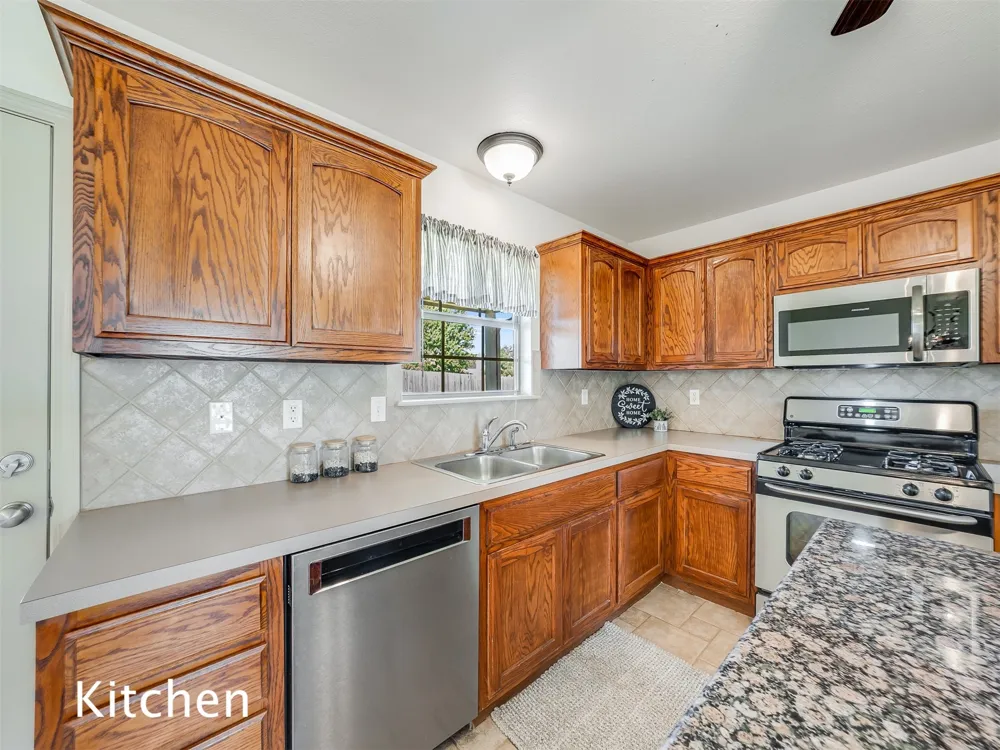 5420 Redbud Place Sand Springs, OK 74063