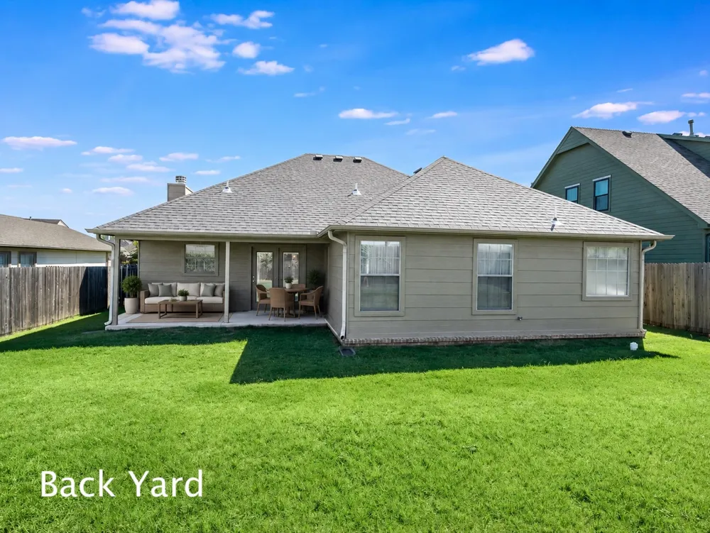 5420 Redbud Place Sand Springs, OK 74063