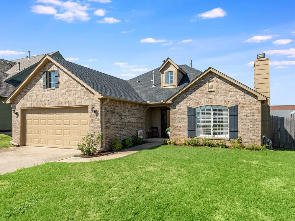 5420 Redbud Place Sand Springs, OK 74063