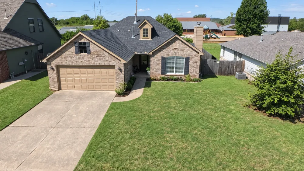5420 Redbud Place Sand Springs, OK 74063