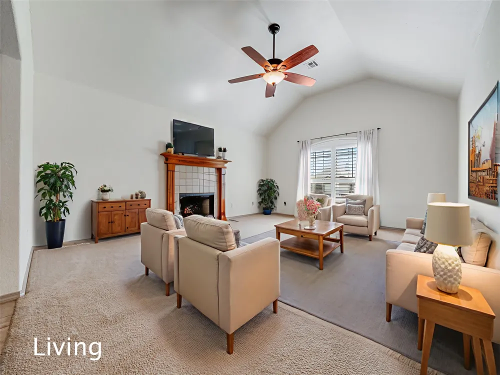5420 Redbud Place Sand Springs, OK 74063