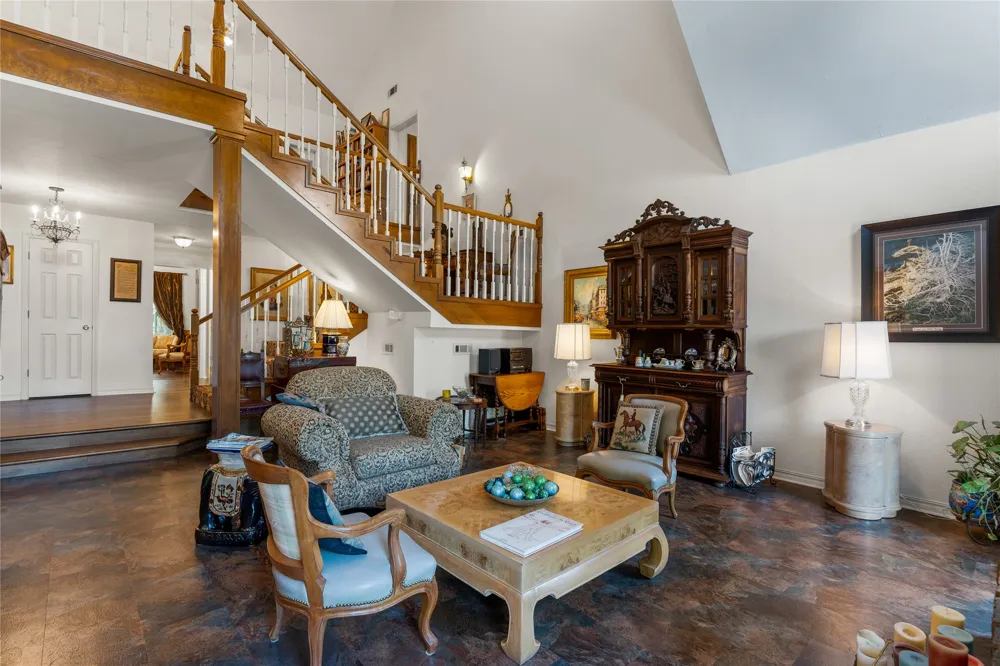 15594 Overlook Drive Skiatook, OK 74070