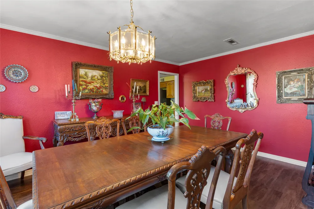 15594 Overlook Drive Skiatook, OK 74070