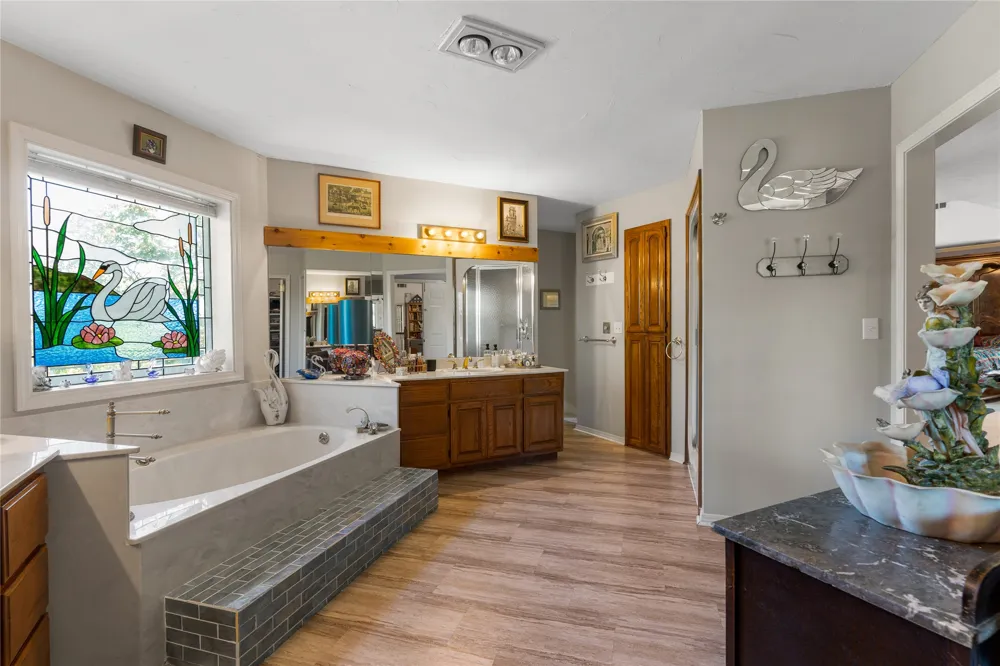 15594 Overlook Drive Skiatook, OK 74070