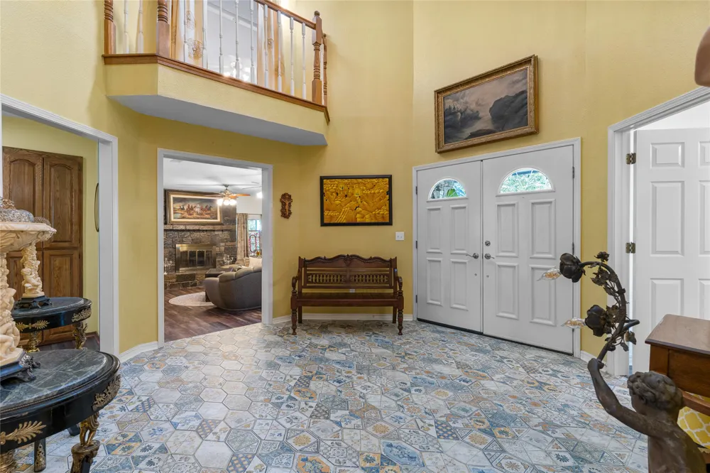 15594 Overlook Drive Skiatook, OK 74070