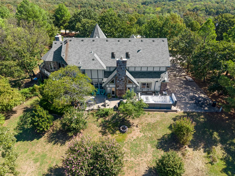 15594 Overlook Drive Skiatook, OK 74070