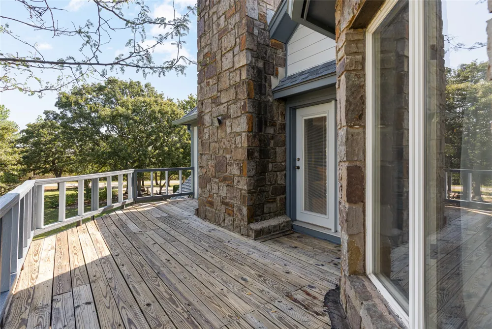 15594 Overlook Drive Skiatook, OK 74070
