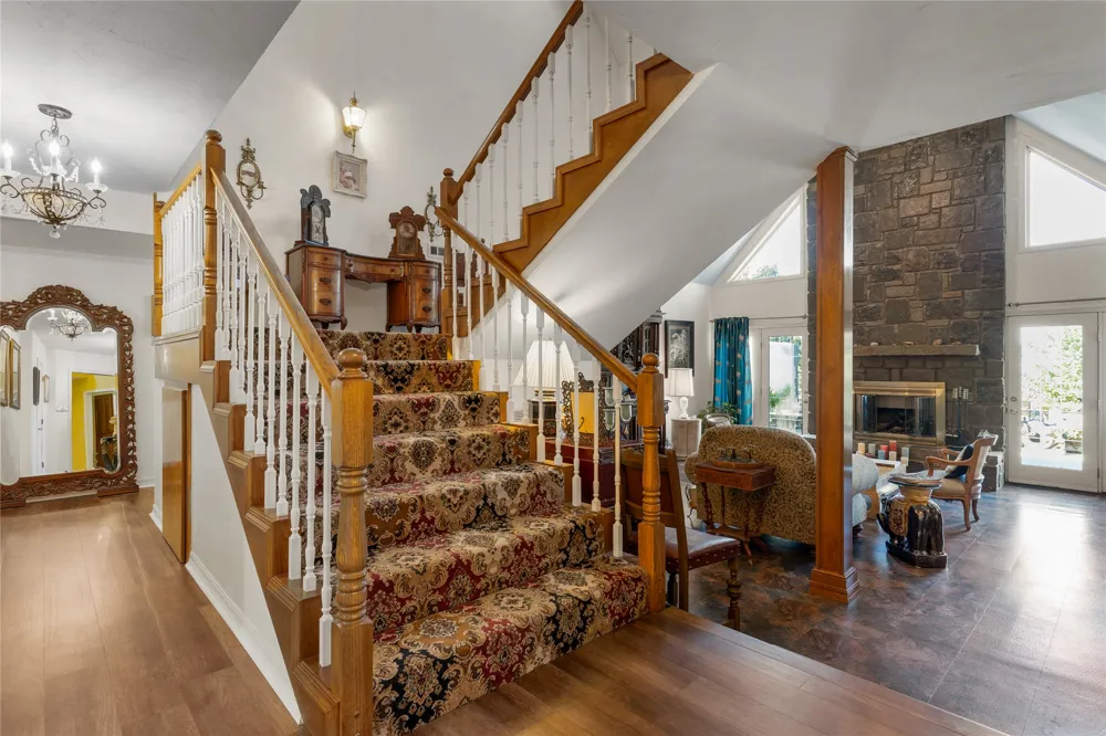 15594 Overlook Drive Skiatook, OK 74070