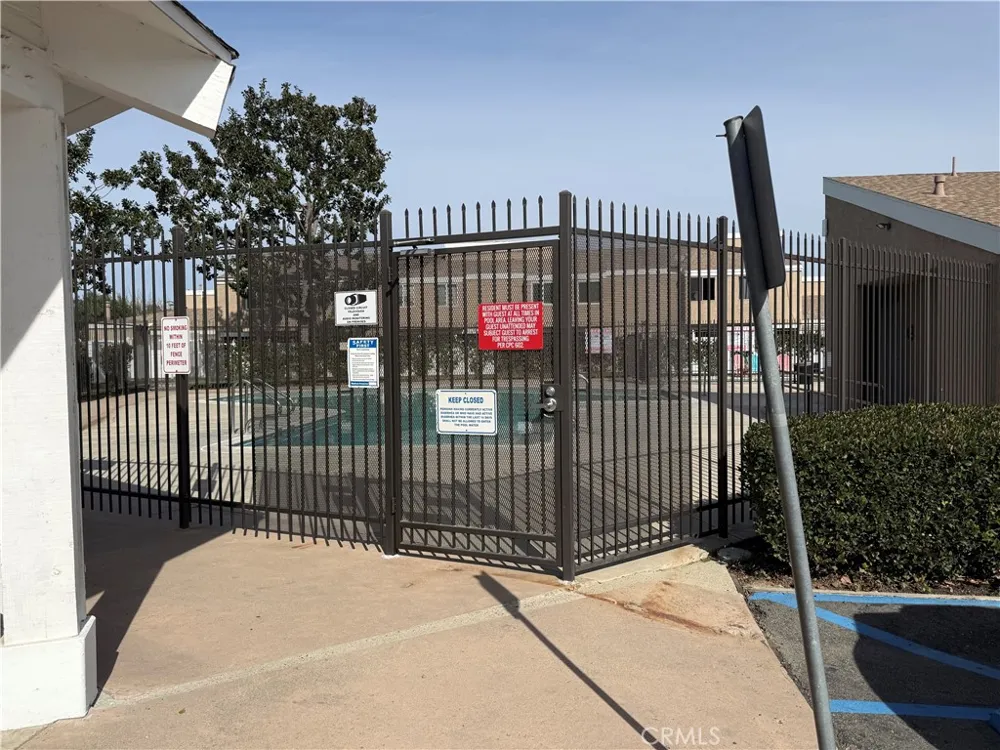 44580 La Paz Temecula, CA 92592