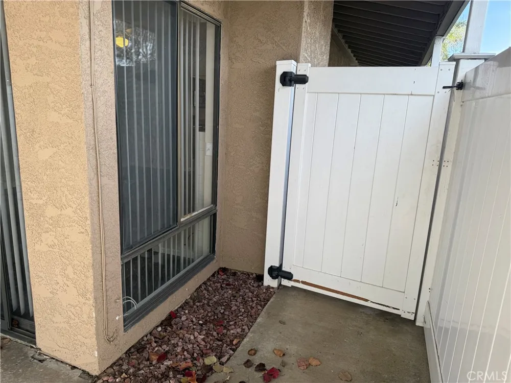 44580 La Paz Temecula, CA 92592