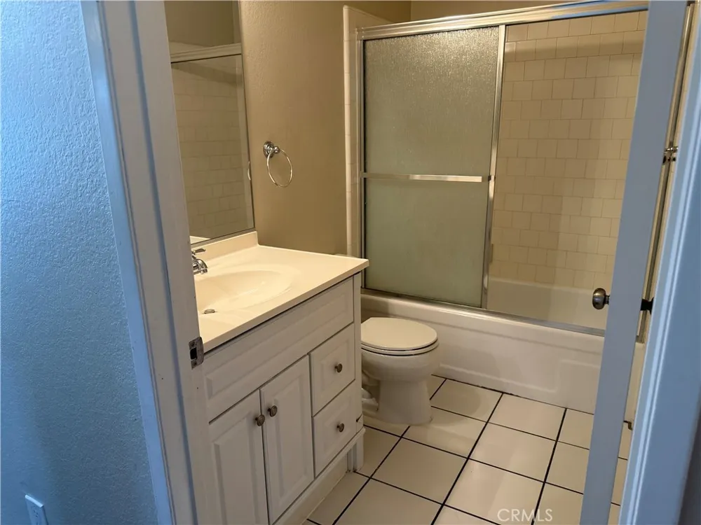 44580 La Paz Temecula, CA 92592