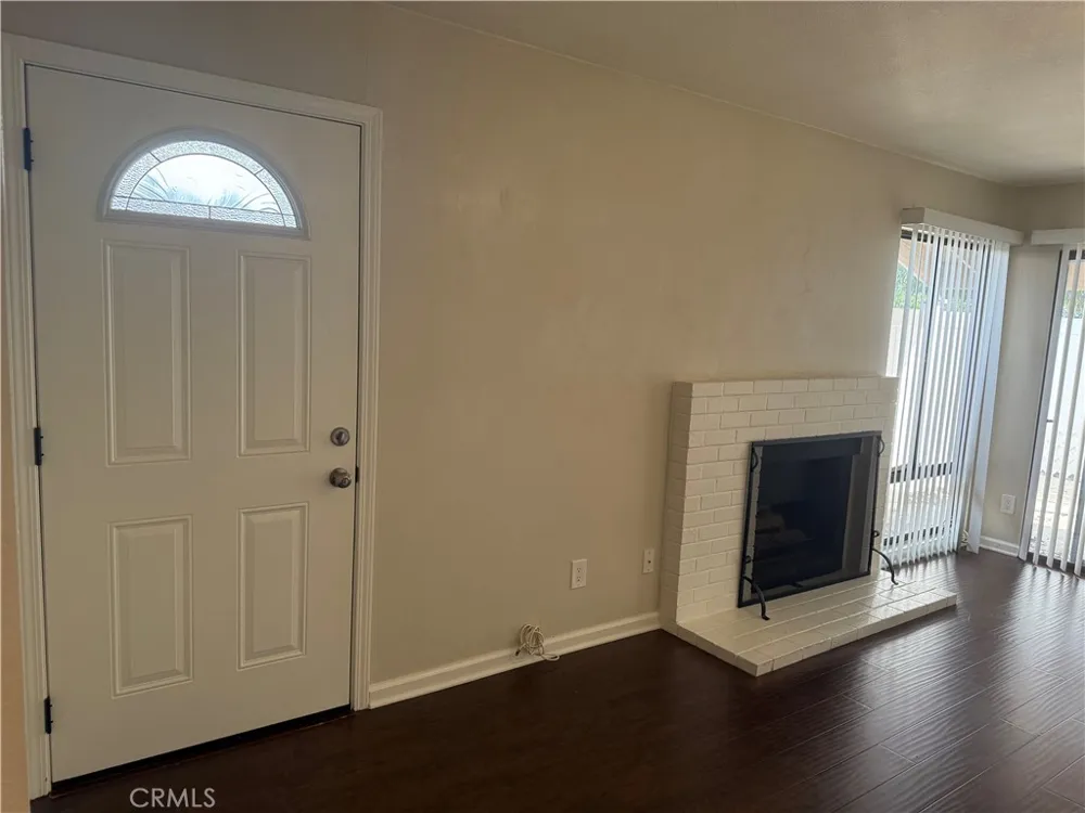 44580 La Paz Temecula, CA 92592