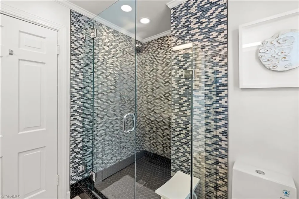 1313 Robin Hood Road High Point, NC 27262