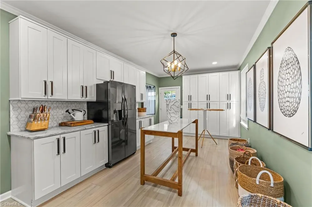 1313 Robin Hood Road High Point, NC 27262