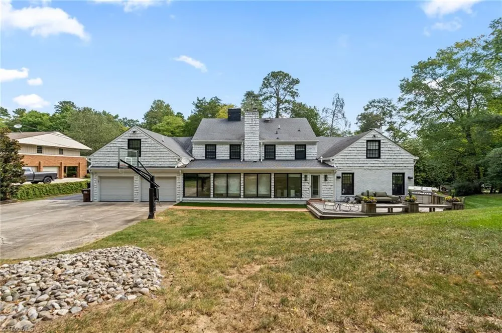 1313 Robin Hood Road High Point, NC 27262