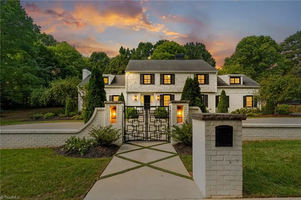 1313 Robin Hood Road High Point, NC 27262
