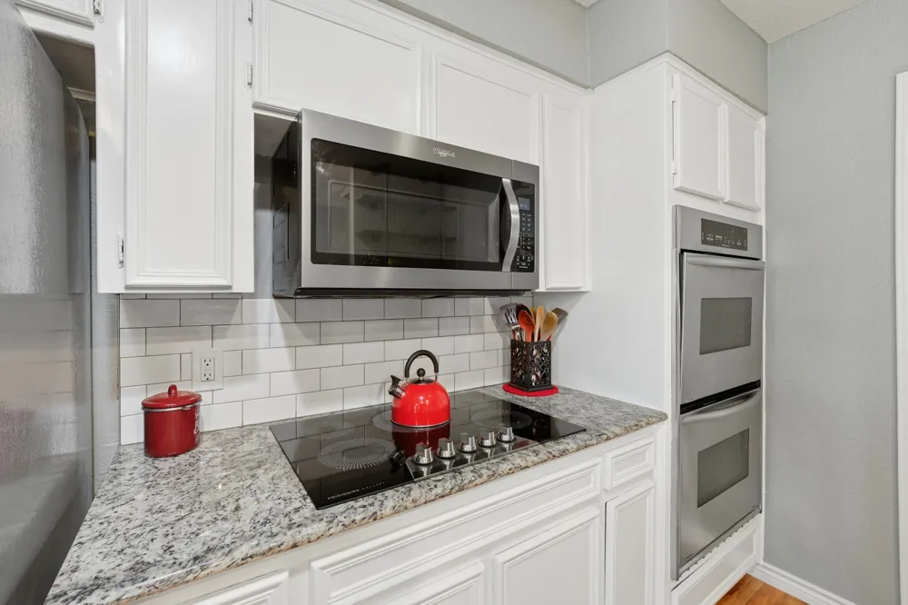 6521 Riviera Drive North Richland Hills, TX 76180
