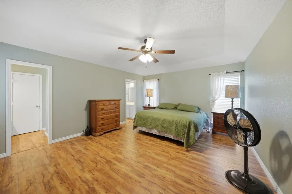 6521 Riviera Drive North Richland Hills, TX 76180