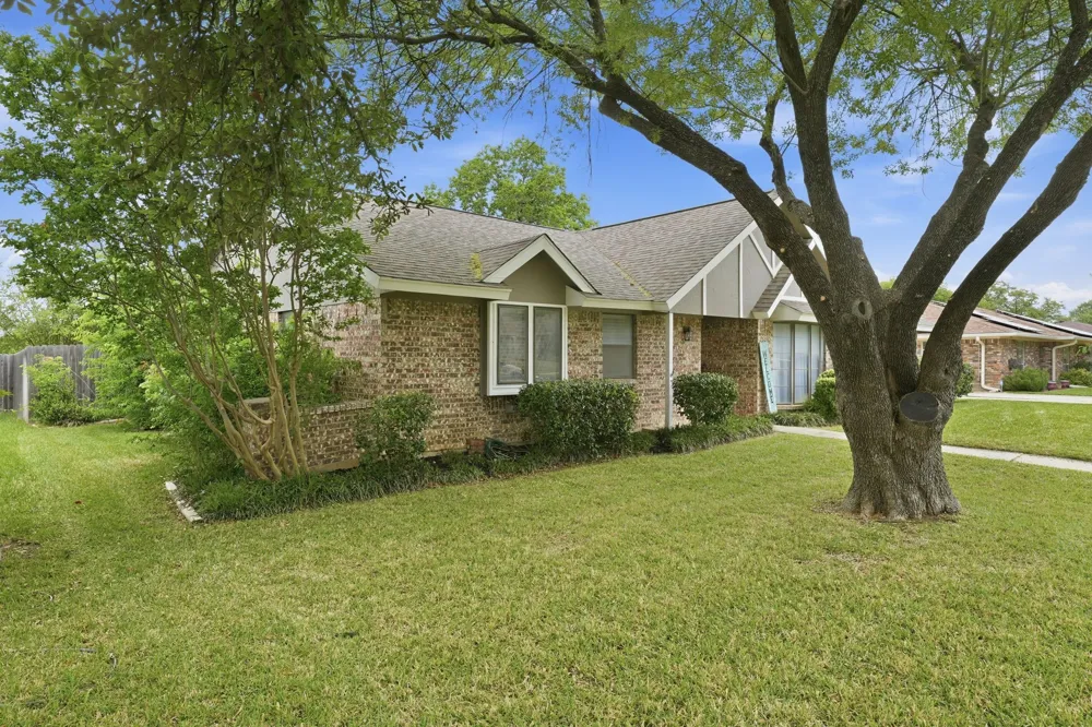6521 Riviera Drive North Richland Hills, TX 76180