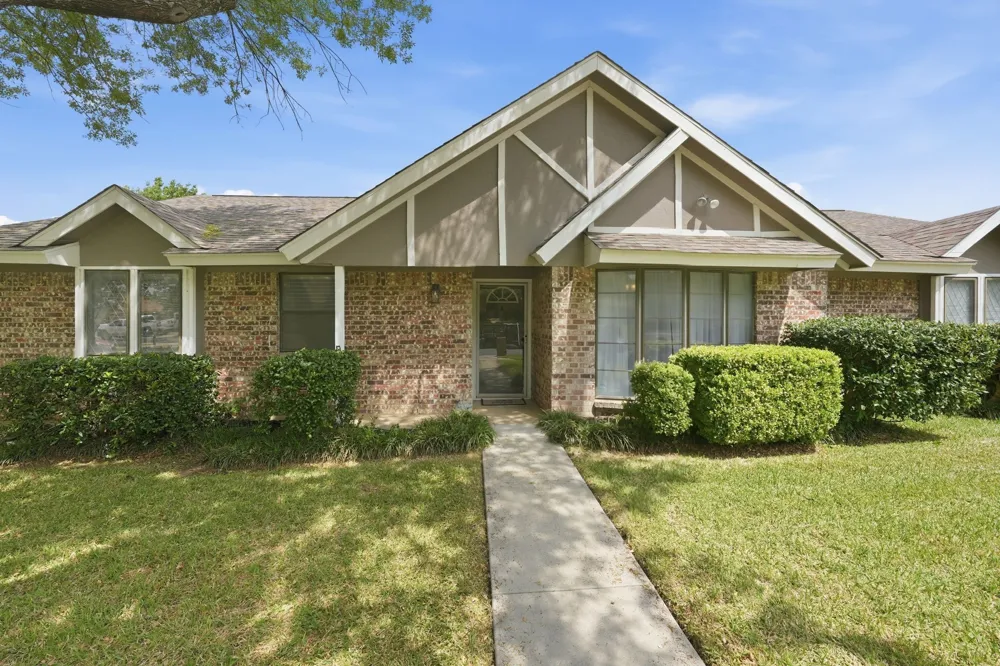 6521 Riviera Drive North Richland Hills, TX 76180