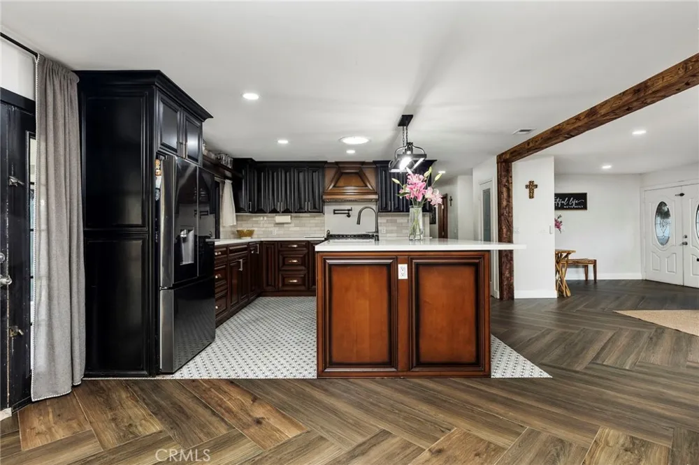 648 River Norco, CA 92860