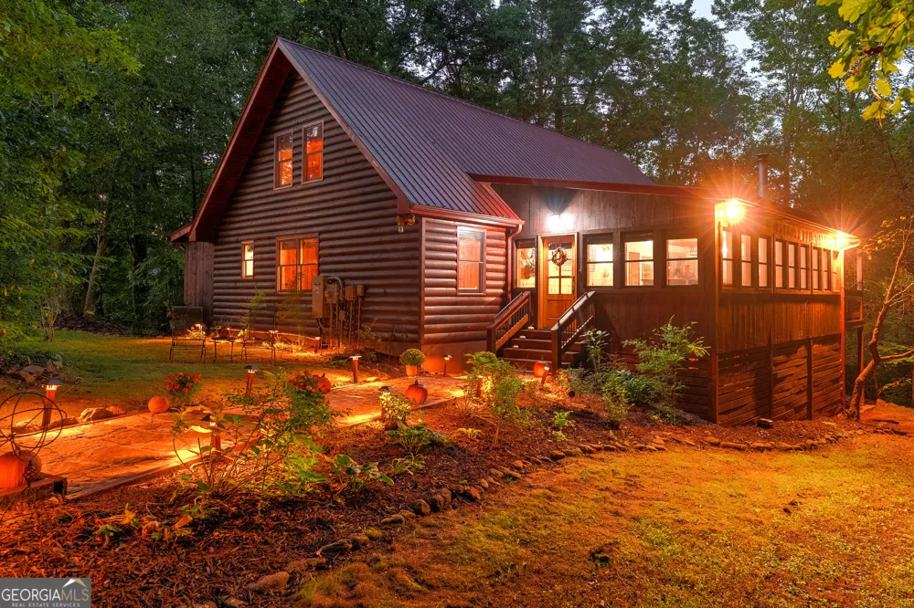 284 Major Ridge RD Blue Ridge, GA 30513