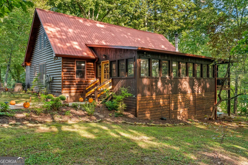 284 Major Ridge RD Blue Ridge, GA 30513