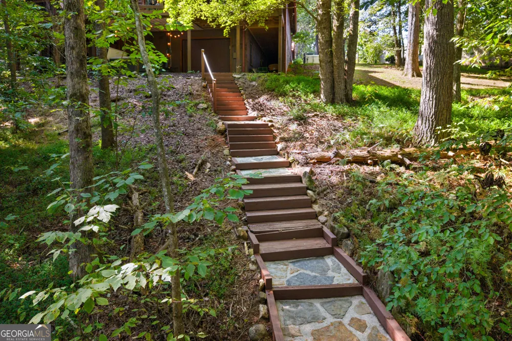 284 Major Ridge RD Blue Ridge, GA 30513