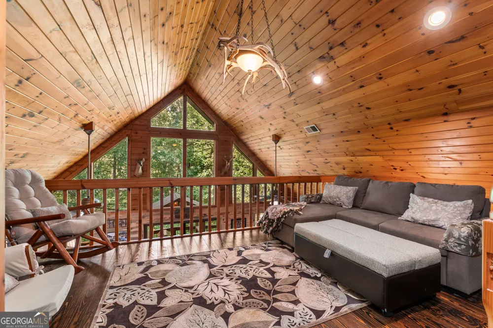 284 Major Ridge RD Blue Ridge, GA 30513