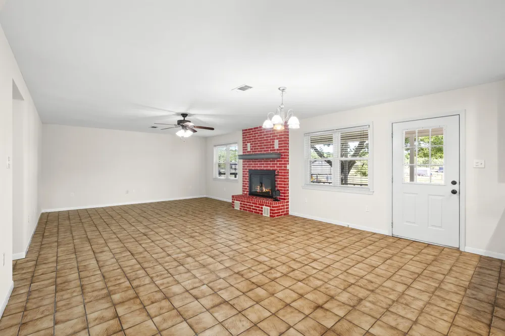 1507 Wofford Drive Burnet, TX 78611