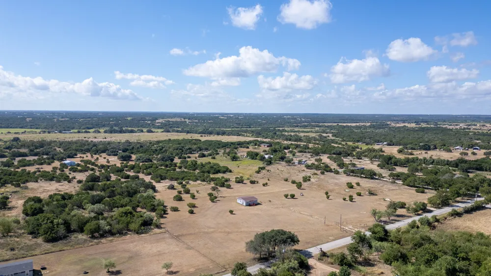 10381 County Road 200 Bertram, TX 78605