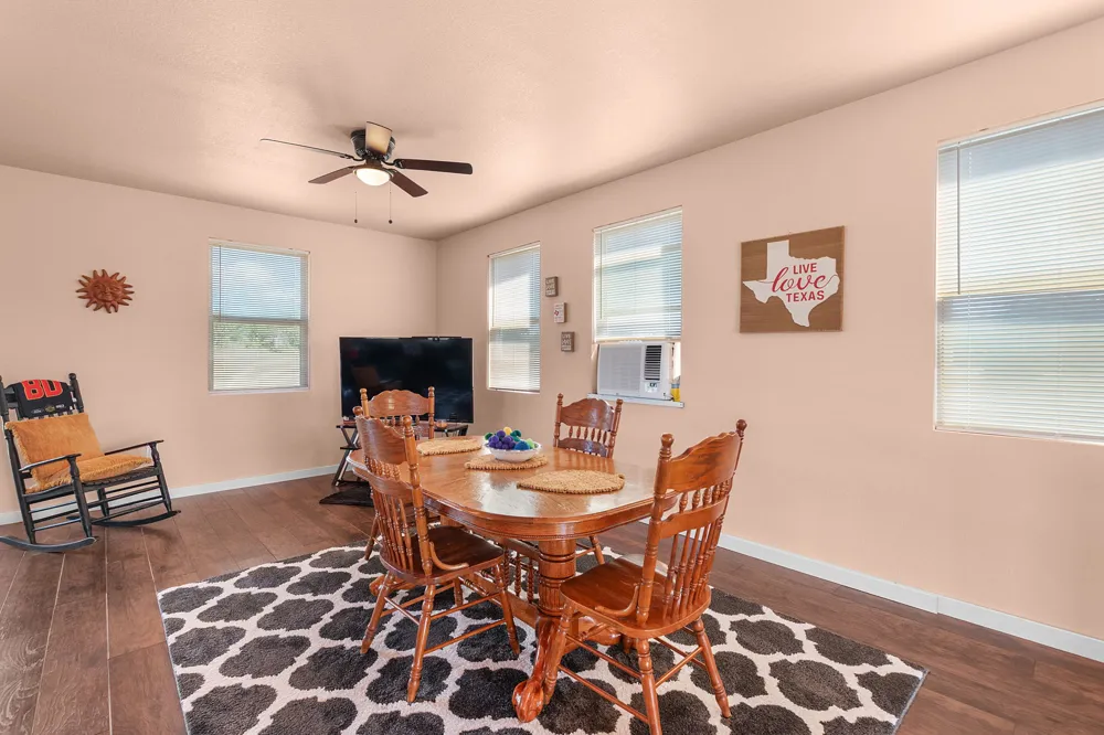 10381 County Road 200 Bertram, TX 78605