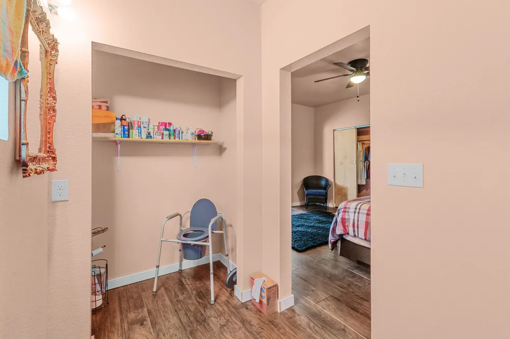 10381 County Road 200 Bertram, TX 78605