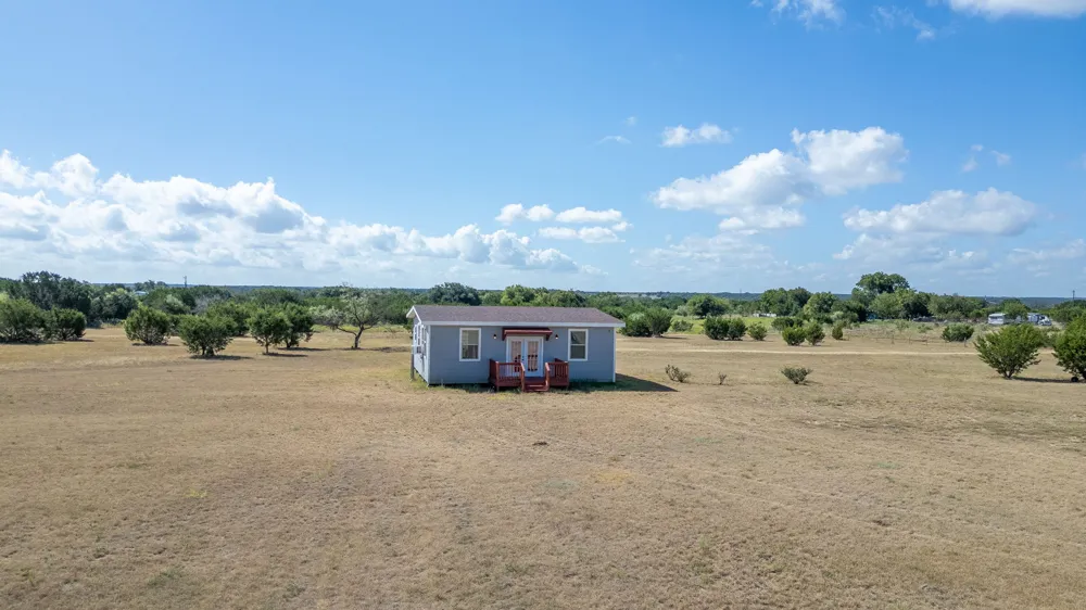 10381 County Road 200 Bertram, TX 78605