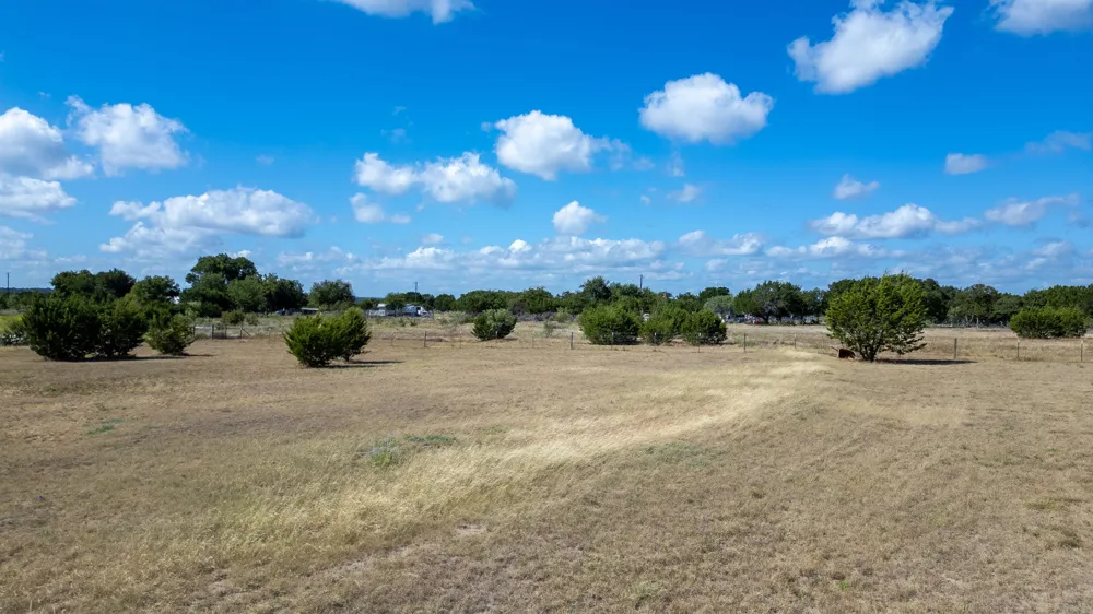 10381 County Road 200 Bertram, TX 78605