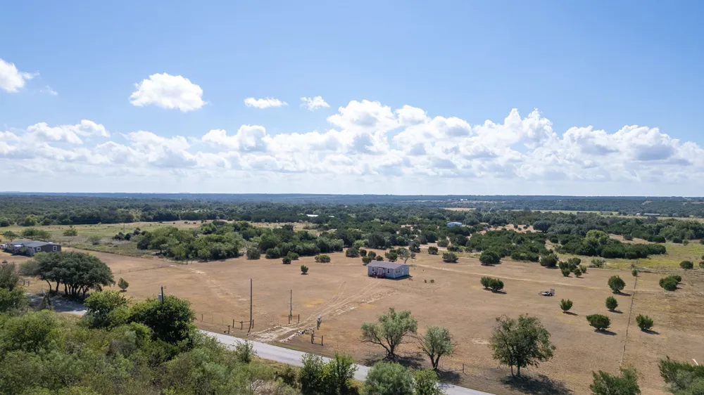 10381 County Road 200 Bertram, TX 78605
