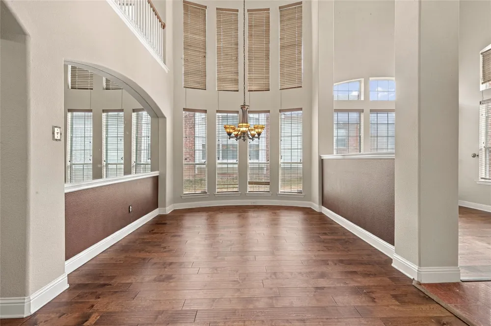 522 Basswood Trail Garland, TX 75040