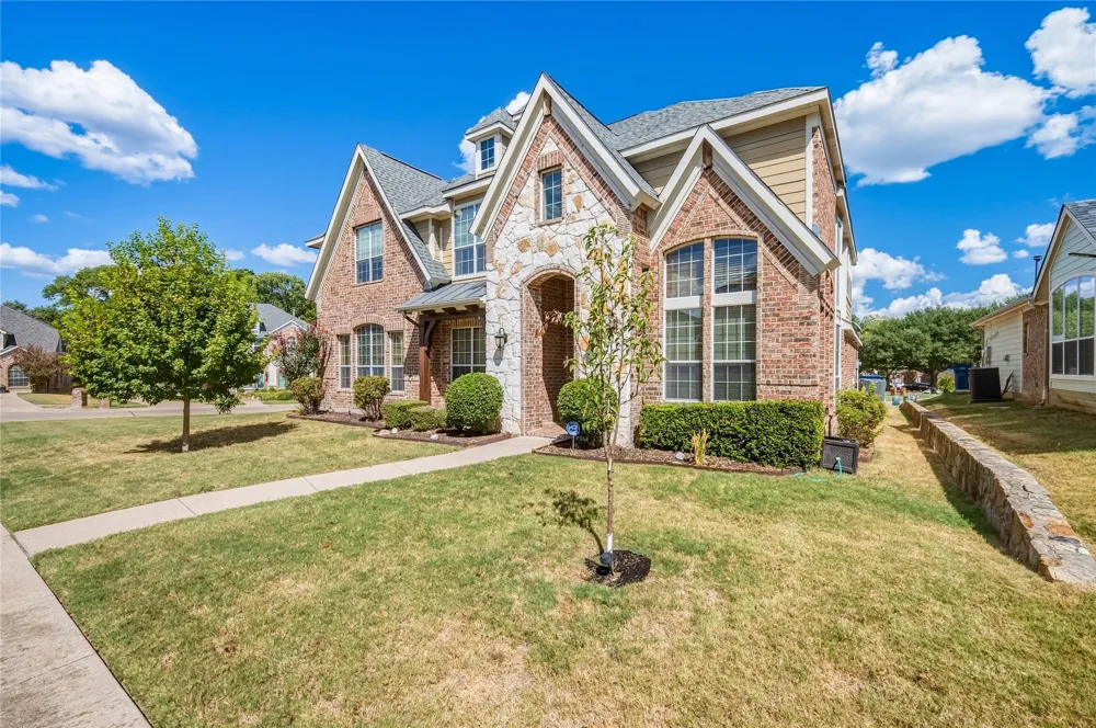522 Basswood Trail Garland, TX 75040