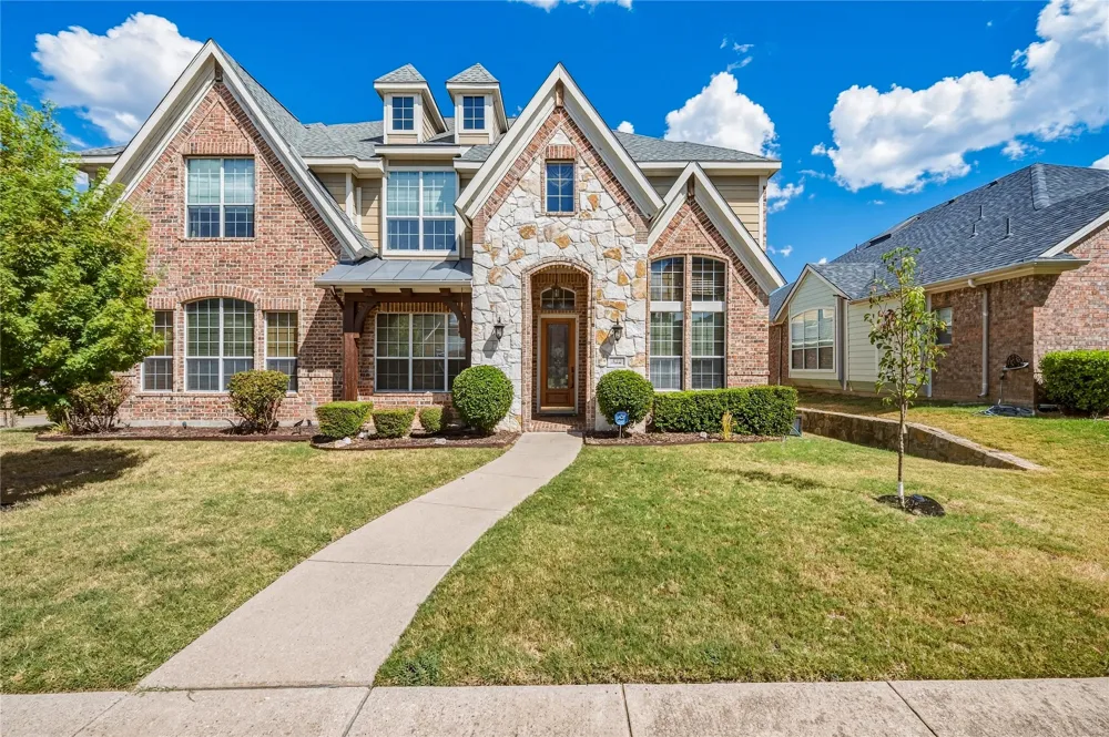 522 Basswood Trail Garland, TX 75040