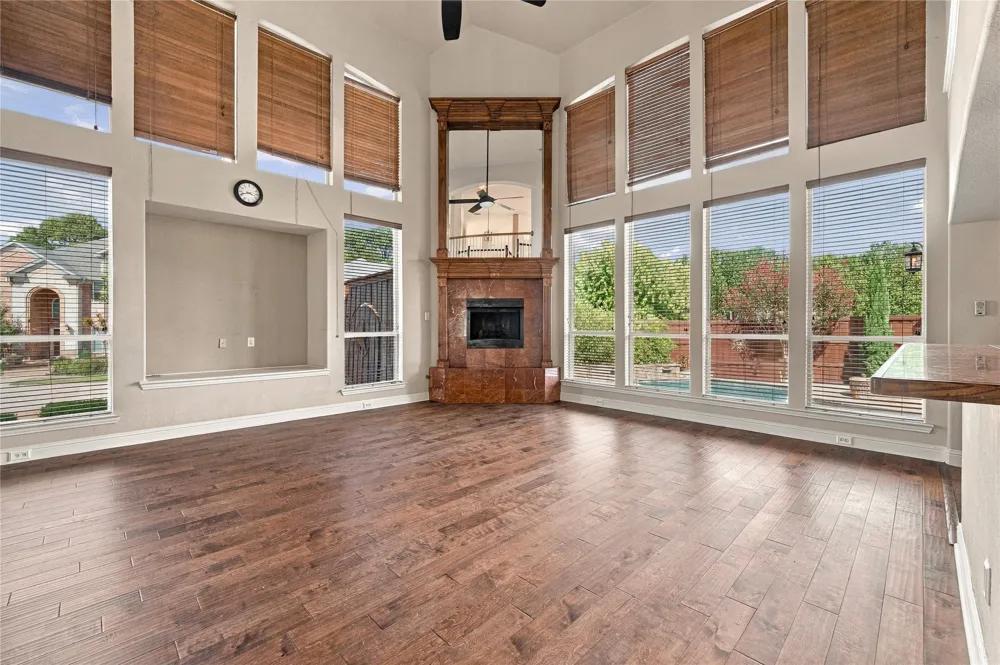 522 Basswood Trail Garland, TX 75040