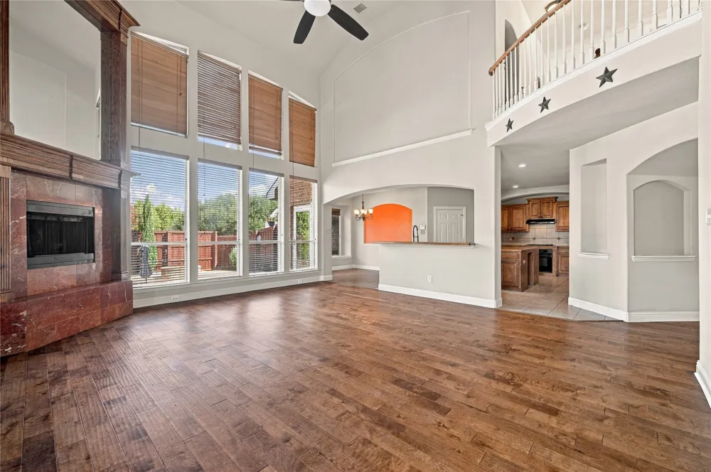 522 Basswood Trail Garland, TX 75040