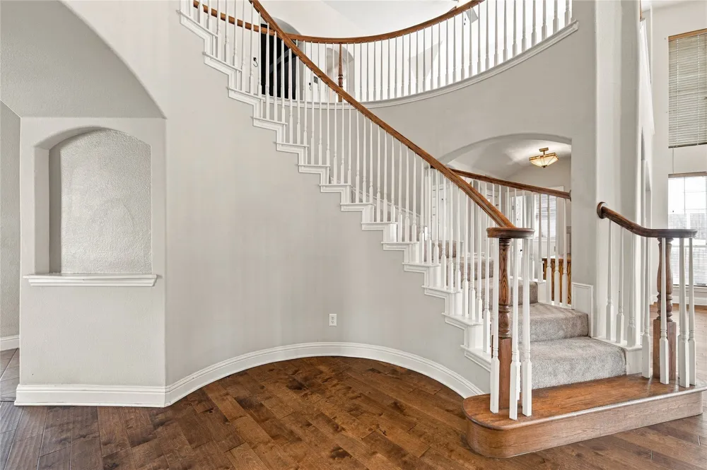 522 Basswood Trail Garland, TX 75040