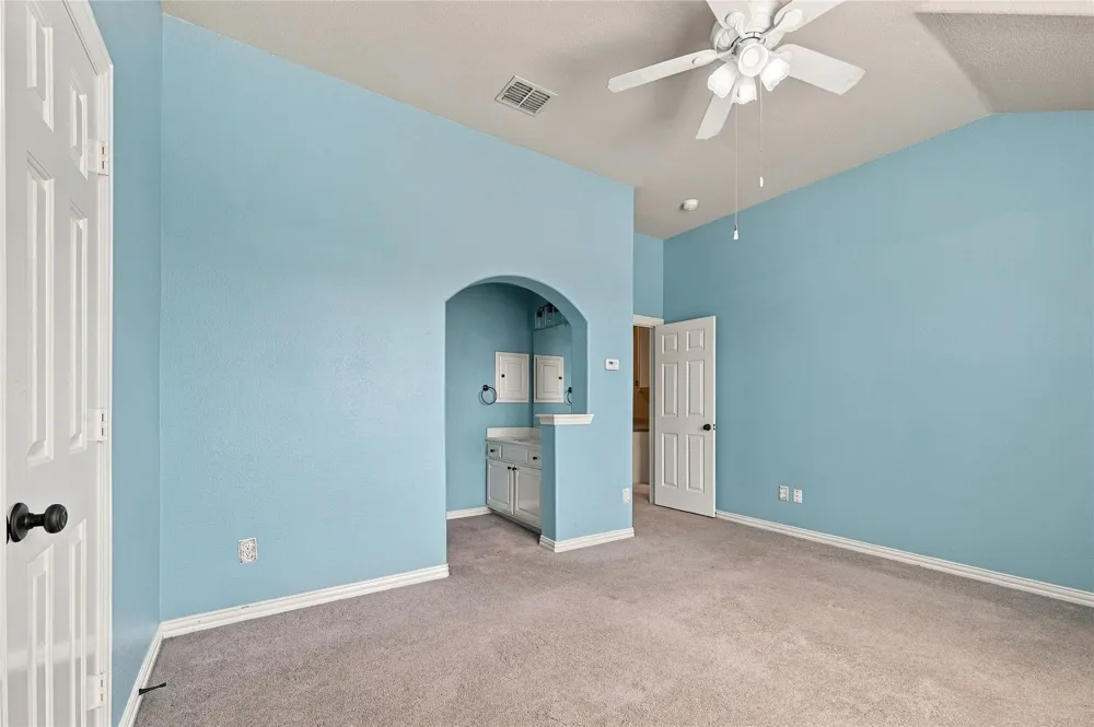 522 Basswood Trail Garland, TX 75040