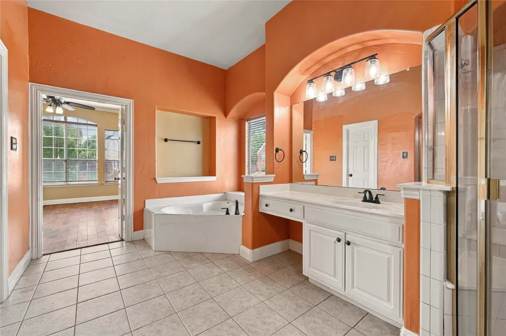 522 Basswood Trail Garland, TX 75040