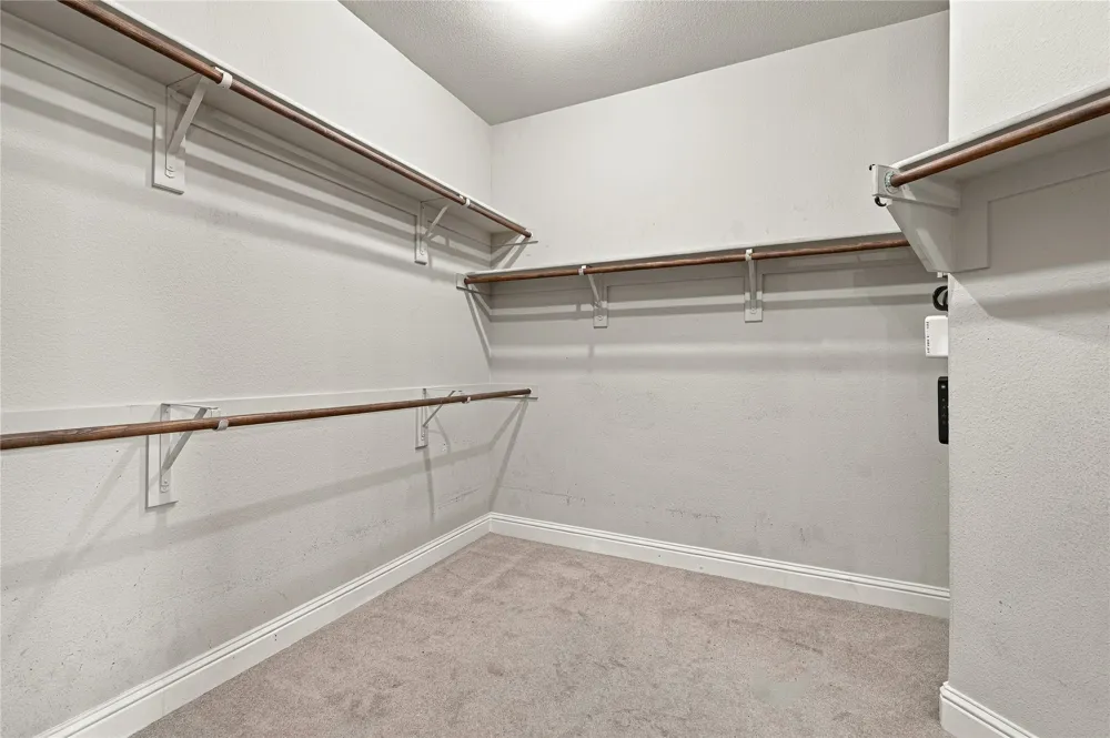 522 Basswood Trail Garland, TX 75040
