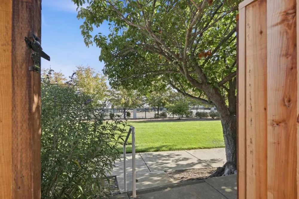 815 Daniels Avenue Vallejo, CA 94590